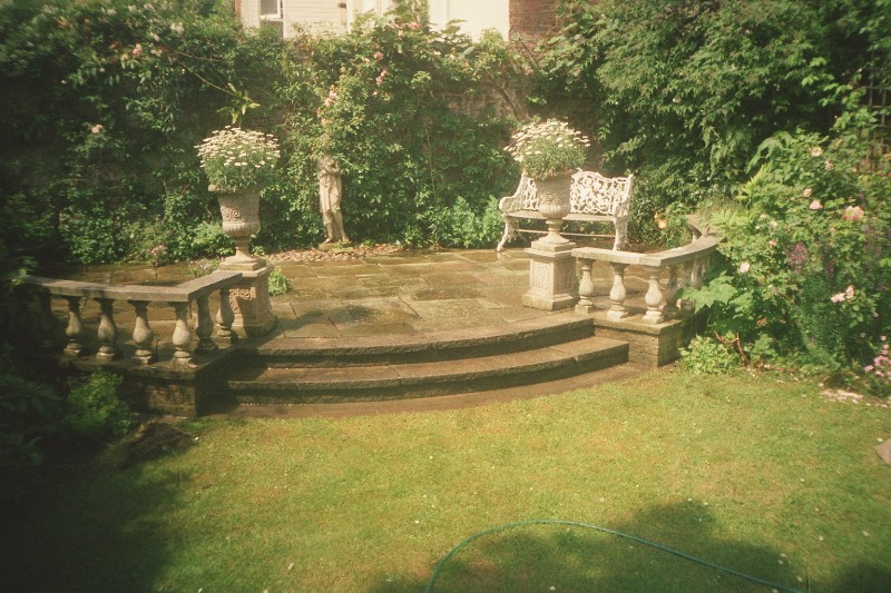 London Garden, Precast Ballustrading Repair and Yorkstone Paving